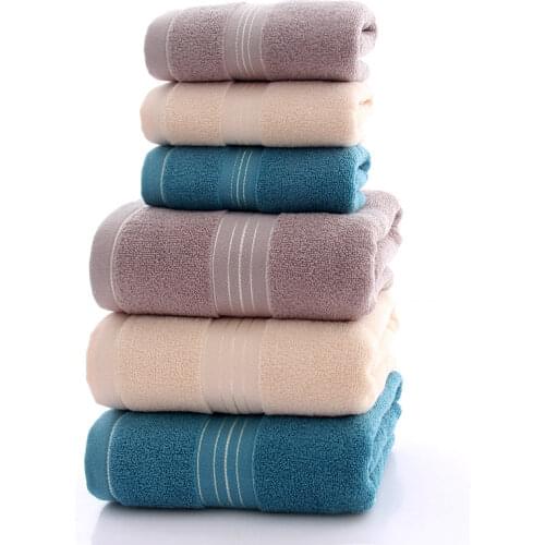 Monet River Bath Towels
