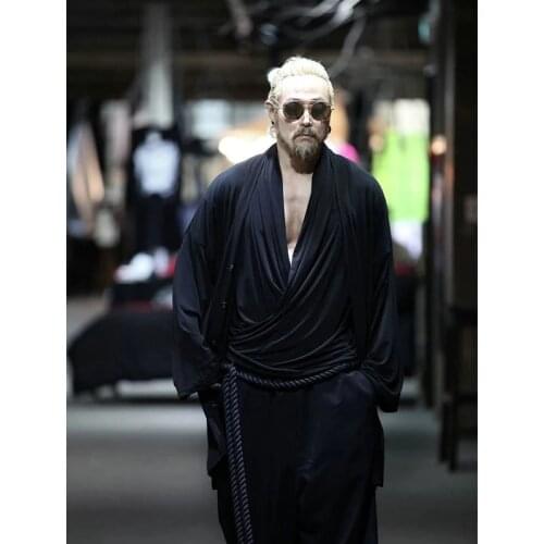 Mens new solid color V-neck asymmetric fold loose fashion dark black top large Korean version European and American personality