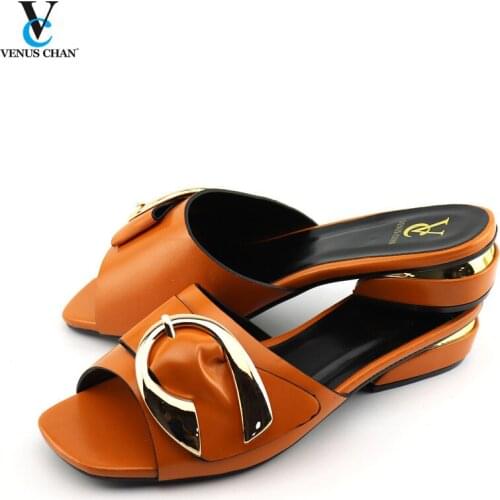 Latest Design Summer Shoes Women Nigerian Women Wedding Pumps Ladies Sandals with Heels African Party Pumps Buckle Heel Sandals