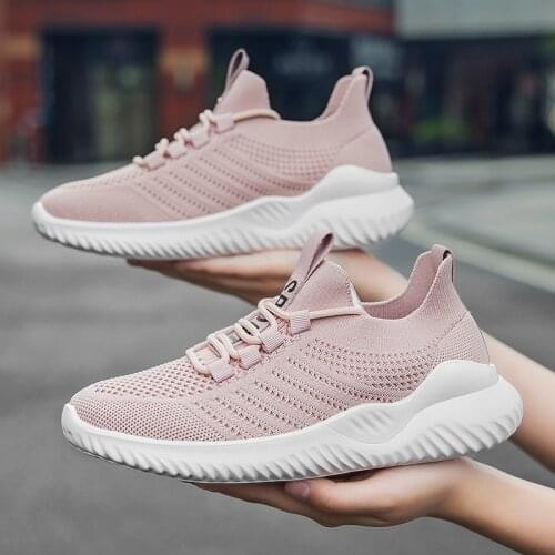 2021 Summer New Breathable Mens Casual Shoes Fashion Breathable Walking Mesh Flat Shoes Tennis Womens Shoes Couple Shoes