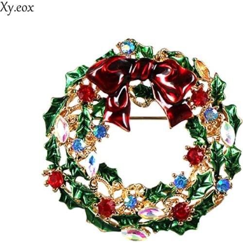 Hollow Out Wreath Brooch Crystal Flower Womens Christmas Clothes Brooch Pins