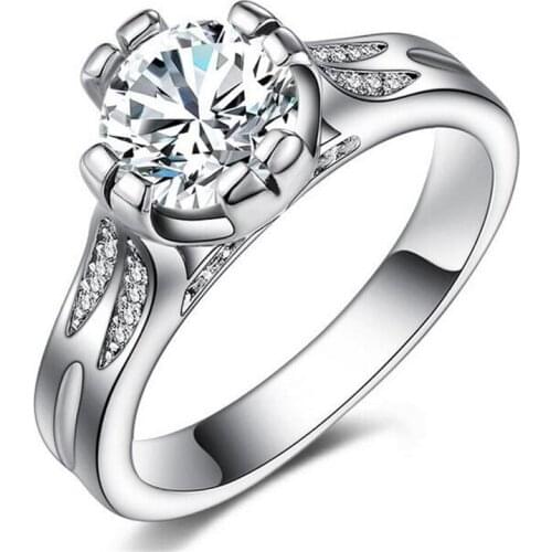 Selling Korean exquisite jewelry four claw crystal mosaic ladies ring lover section engagement wedding gift # 105