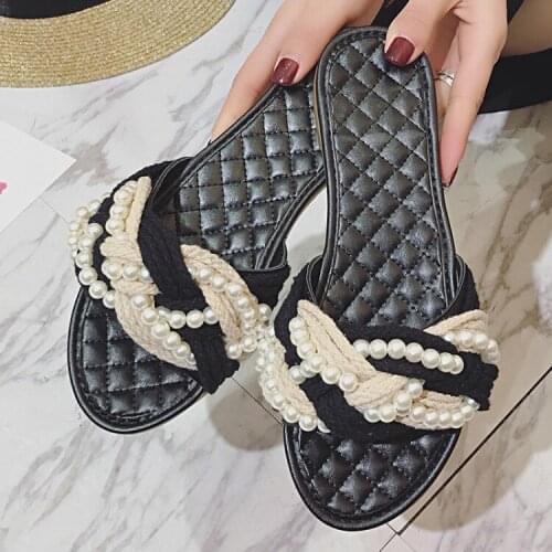 Woman flipflops pearls design woman beach sandals ankle strap ladies summer shoes rhinestone crystal slippers