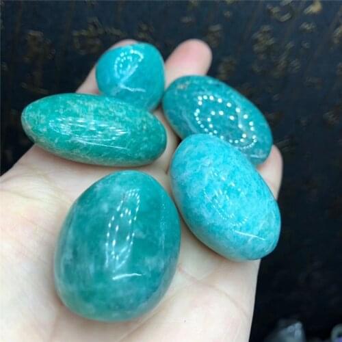 100g Natural crystal Play with the stone stone rolling palmetto stone treatment 1pcs