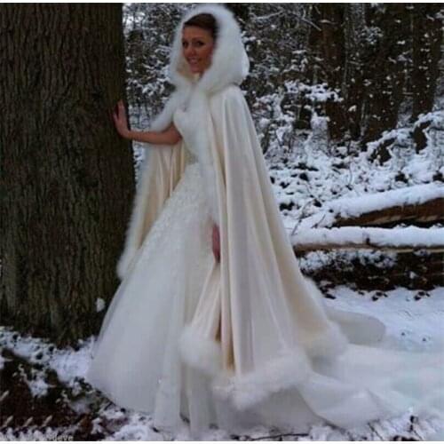 Hooded Cpae Warm Fur Trim Winter Bridal Cape Stunning Wedding Cloaks Hooded Long Party Wraps Jacket Bridal White/Ivory Wrap