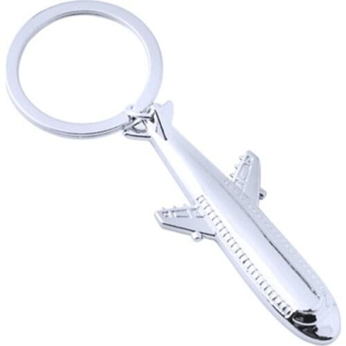 Trendy personality Boeing 747 passenger machine keychain Simulation aircraft keychain Creative men and women jewelry keychain