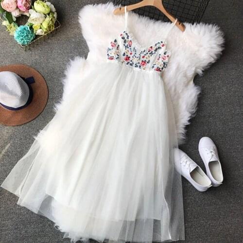 Women Summer Dress V-neck A-line Spaghetti Strap Long Tulle Mesh Cute Night Party White Floral Dress Black Roupas Femininas 2020