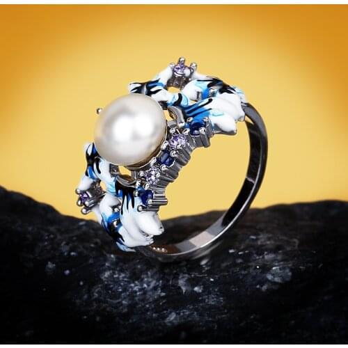 Luxury Big White Pearl Butterfly Ladies Ring 925 Silver Hollow Exquisite Wedding Band Rings Handmade Enamel Bridal Ring Jewelry