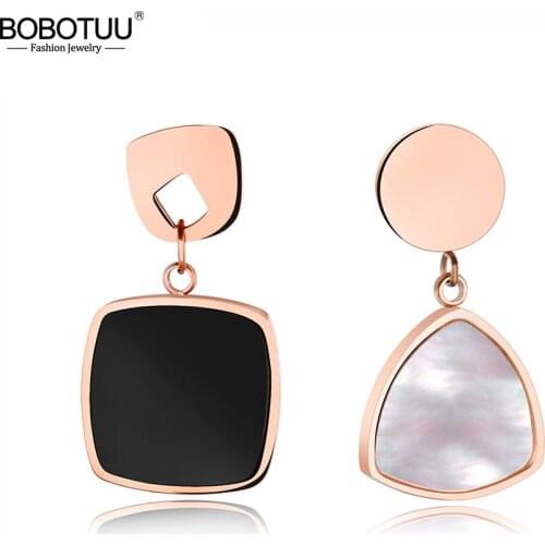 BOBOTUU Black/White Shell Geometric Triangular Motherfish Asymmetrical Earrings Female Titanium Steel Earrings Oorbellen BE17076