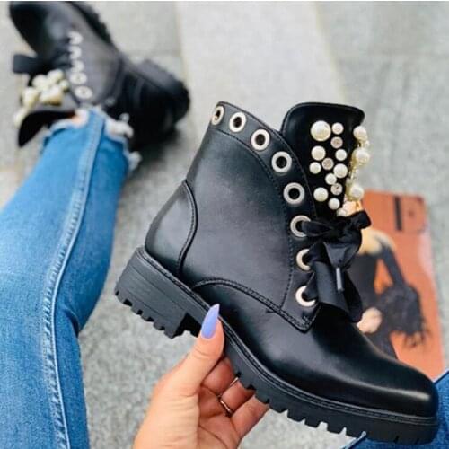 Women Short Boots 2022 Ladies Leather Ankle Boots Autumn Platform Motorcycle Shoes For Womans Punk Winter Pearl Rivet Shoes