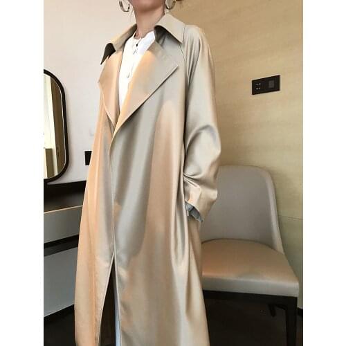 DEAT Woman Trench Coat Champagne Solid Silkly Long Sleeve With Sashes Loose Minimalist High Street 2021 New Autumn Fashion AP161