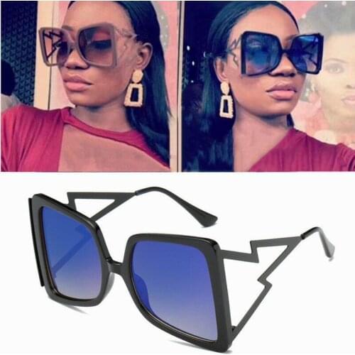 Oversized Hollow Bow Style Sunglasses Women Retro Wide Bent Legs Chic Sun Glasses Female Big Frame Square Sexy Shades Eyewear