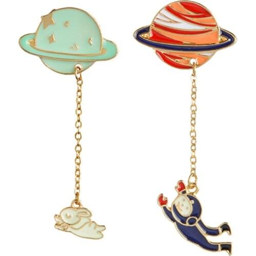 2 Pcs/set I want to go to the moon Jewelry Galaxy Saturn Planet Astronaut Rabbit Brooch Pins With Chain Shirt Collar