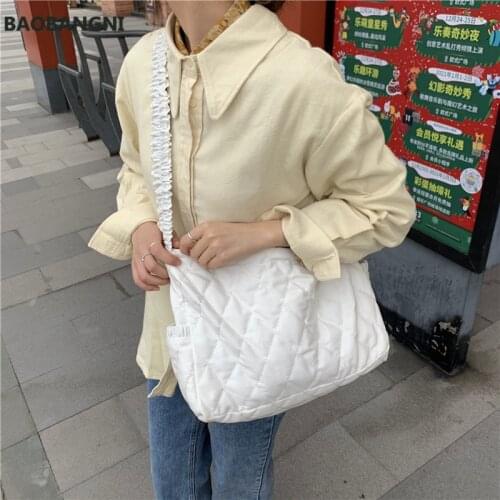 Fashion All-match Women Handbags Large Capacity Ladies Casual Tote for Shopping Simple Design Female Daily Casual Tote Bolsas
