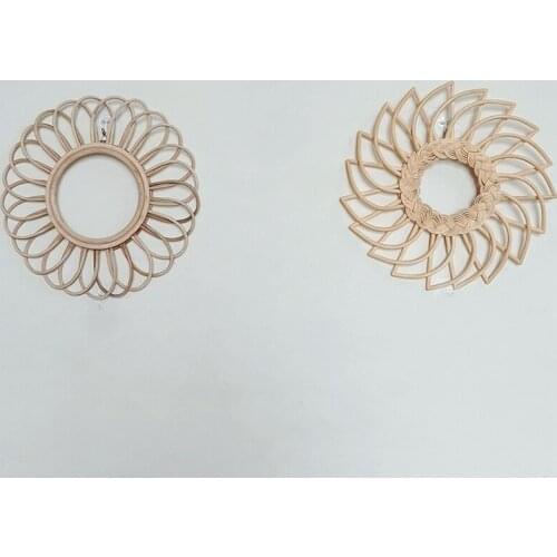 Rattan Art Decor Flower Frame Makeup Mirror Dressing Wall Hanging Mirrors Bedroom