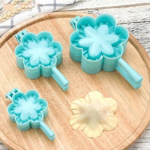 Dumpling Molds Chinese Food Jiaozi Maker Dough Press Dumpling Pie Ravioli Hand Mould Kitchen Creative DIY Plastic Tools