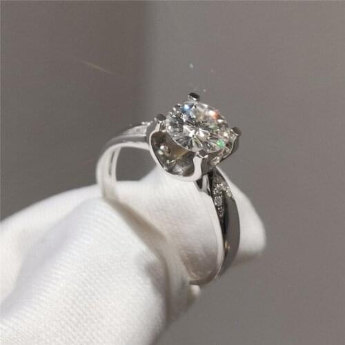 100% Real 18K White Gold Diamond Test Passed Excellent Cut 1 Carat D Color Moissanite Cow Head Ring for Female Wedding Jewelry