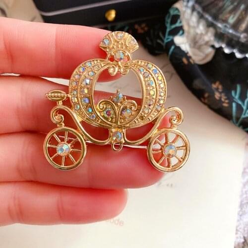 Rhinestone Pumpkin Carriage Brooch Baroque Style Vintage Design Brooches For Women Winter Accessories Good Gift