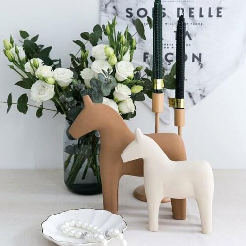 A Wooden Horse Figurines for Home Decoration Home Decor Animal Horse Wood Room Display Ornaments Decoration Crafts for Entrance