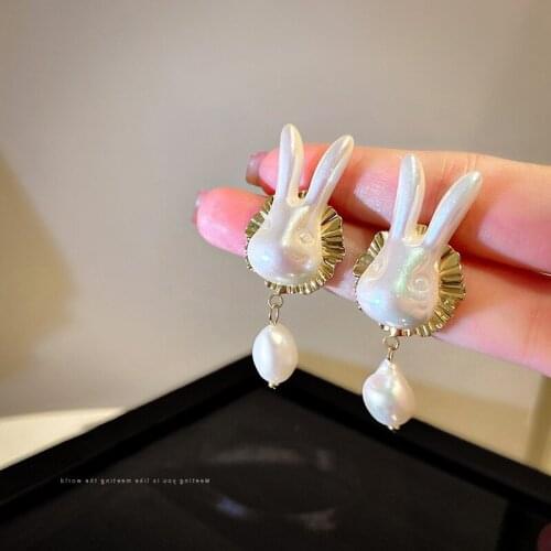 Soft and adorable rabbit baroque pearl earring earrings stud fun Internet celebrity fashion earrings earrings for women