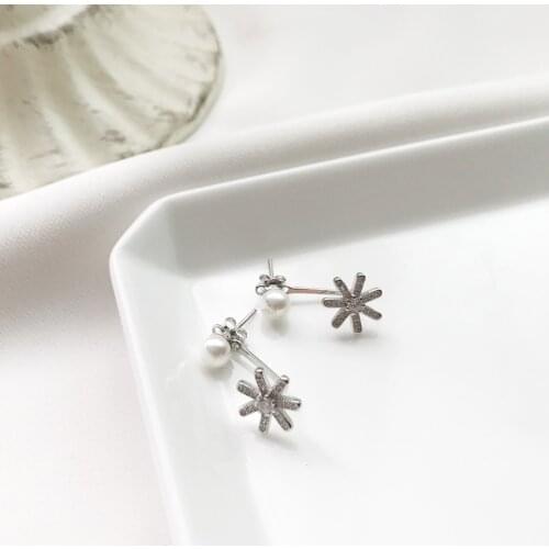 South Korea Real Silver Real Silver micro pearl TV star tower S925 pure silver flower earrings earrings