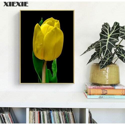 Canvas Poster Yellow Tulip Plant Leaf Classic Print Home Decor Abstract Wall Art Painting Nordic Living Room Decoration Picture