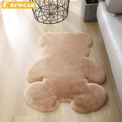 Wishstar Cartoon Bear Shape Faux Fur Rug Artificial Rabbit Fur Irregular Carpet Shaggy Childrens Fluffy Rug Hairy Carpet