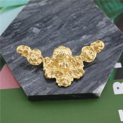Angel Heart Corsage Retro Matte Gold Angel Pin Ladies Brooch Matte Gold Series
