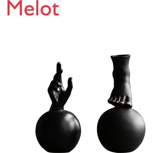 Luxury Resin Hand-Foot Decoration Post-Modern Living Room Study Bookcase Soft Outfit Crafts Master Handmade Lucky Taste