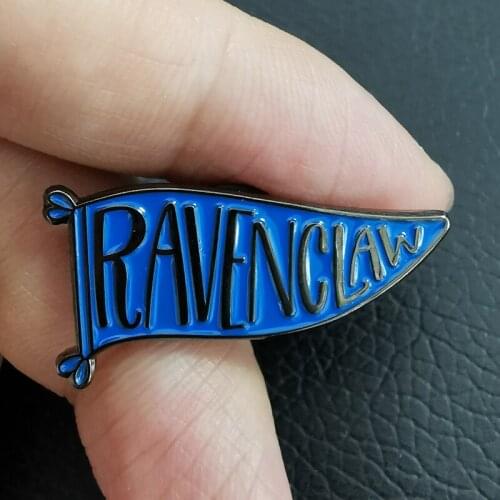 Ravenclaw Brooch It is a house for those who want to learn and grow. They like to dream big, and then make their dreams happen