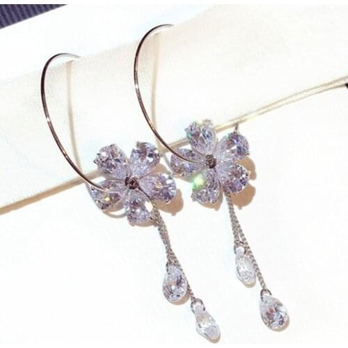 Carofeez Modern Women Earrings Cute Flower Crystal Rhinestones Hoop Earrings For Women Jewelry Wedding Accessories Girl Gift