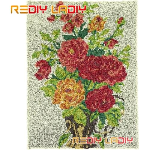 Latch Hook Rug Rose & Vase Lush Wall Tapestry Kits DIY Carpet Rug Lofty Yarn Cushion Arts Crocheted Fluffy Floor Mat Crafts