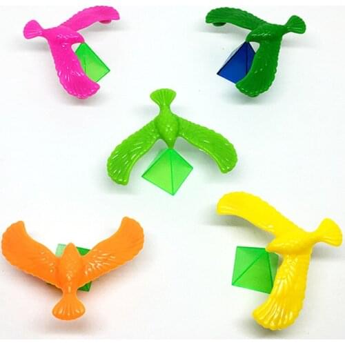 3pcs Plastic Mini DIY Balancing Bird Toy Desk Crafts Display Decor Children Gift Puzzle science teaches tumbler toys
