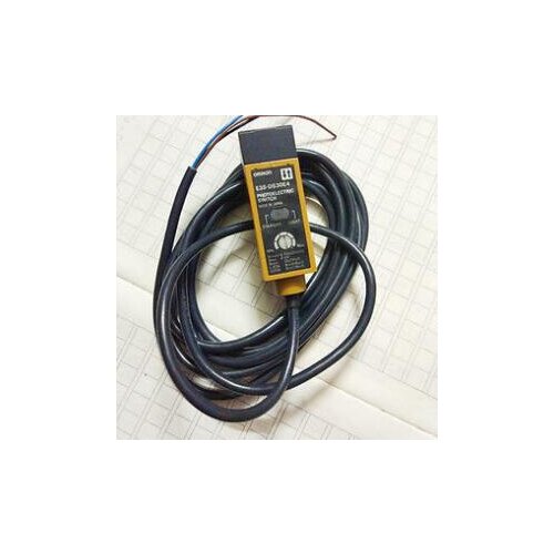 Middle-sized photoelectric switch E3S-DS30E4