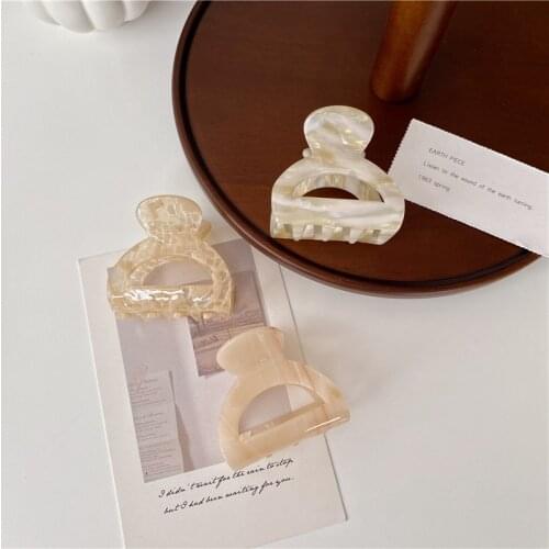 Women Korean Retro Geometric Beige Hair Claw Lady Vintage Shark Hair Clip