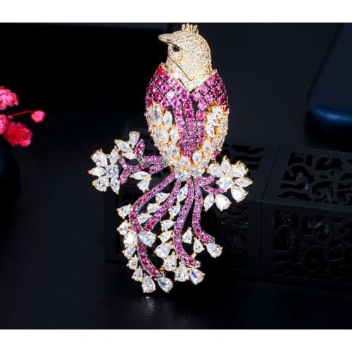 ThreeGraces Lovely Big Animal Bird Brooches for Women Gorgeous Red Cubic Zirconia Gold Color Trendy Party Costume Jewelry XZ015
