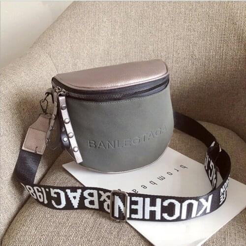 2021 Womens Fashion Small Messenger Bags Lady Shouder Bag Bucket Bags Crossbody Tote Bag Females Handbag Semicircle Saddle