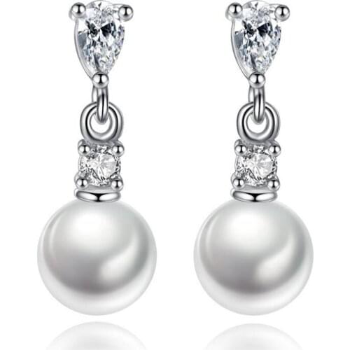 The magic pearl earrings