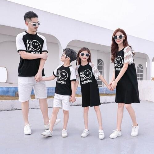 Summer Family Matching Outfits Mom Girls Lace Sleeve Dresses Dad Son Boys T-Shirt+Shorts 2PCS Sets Vacation Couple Beach Clothes