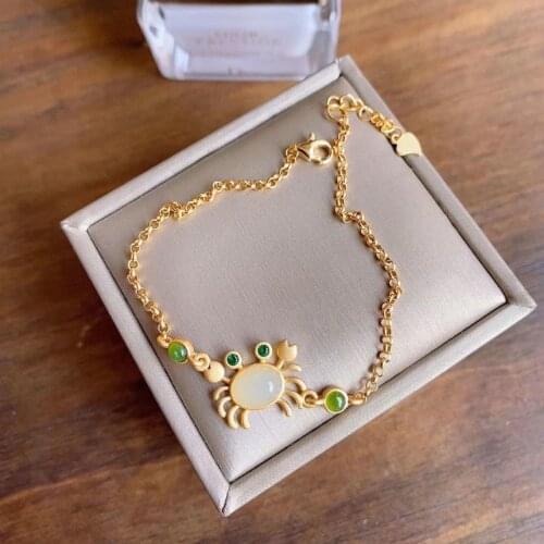 New inlaid with natural Hotan Chalcedony small crab Bracelet fresh and lovely fairy craft gold womens brand jewelry