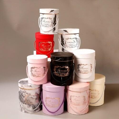 Handheld Flowers Bouquet Mini Paper Packing Case Girlfriend Birthday Love Wedding With Lid Hug Bucket Florist Gift Storage Boxes