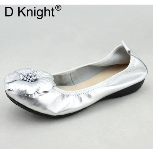 Summer Autumn Fashion Womens Moccasins Flower Design Round Toe Flat Shoes Vintage Genuine Leather Solid Women Flats Girl Loafer