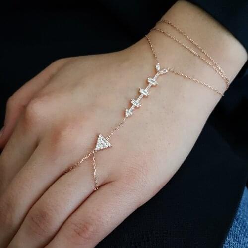 New Fashion Luxury Bracelet for Women Silver 925 High Quality Gift Ring Zircon Special Round Connected Arm Accessories
