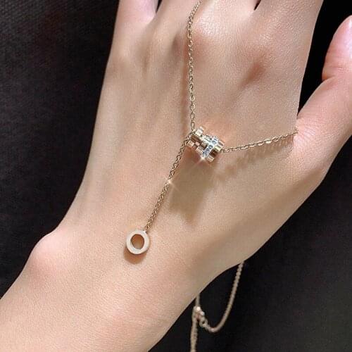 Fashion Jewelry Geometry Circle Necklace For Women Stainless Steel Long Chain Crystal Round Pendant Necklace Best Friend Gift