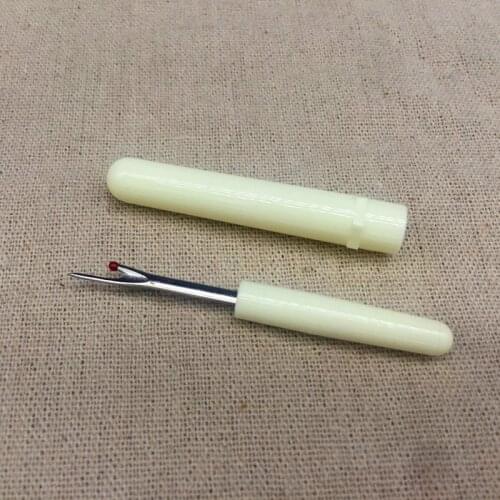 1Pcs Plastic Handle Seam Ripper Stitch Ripper Sewing Tool 8x1cm(3-1/8"x3/8") High Quality Crafts Accessories