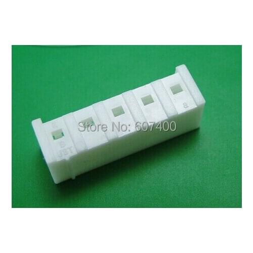 5P-SDN-A Housings Connectors terminals housings 100% new and original parts