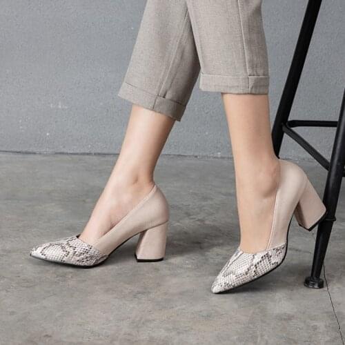 New 2020 High Quality Snake skin pattern Plus Size 32-46 Thick High Heels 7.5cm Women Pointed Shallow Party Wedding Shoes 20-3