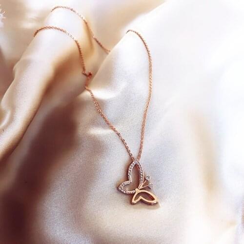 New Ladies Fashion Jewelry Crystal Butterfly Pendant Necklace Zirconia Chain Necklace Simple Necklace 925 Silver Jewelry Women