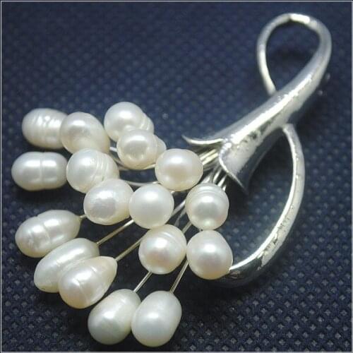 Women brooches for party or wedding wears genuine cultured freshwater pearl luxury jewelry top fashion for clothes wearrings