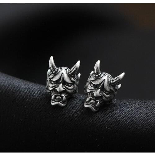 New Retro Skull Prajna Men And Women The Same Fashion Punk Goth Alternative Style Personality Mens High-Quality Party Earrings